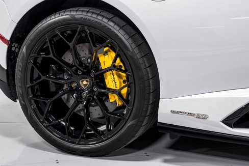 Used 2023 Lamborghini Huracan EVO image 54