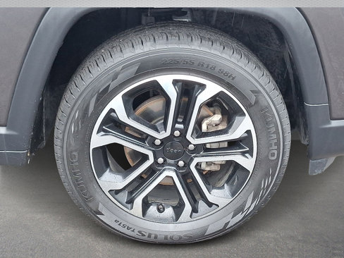 Certified 2022 Jeep Compass Limited image 8