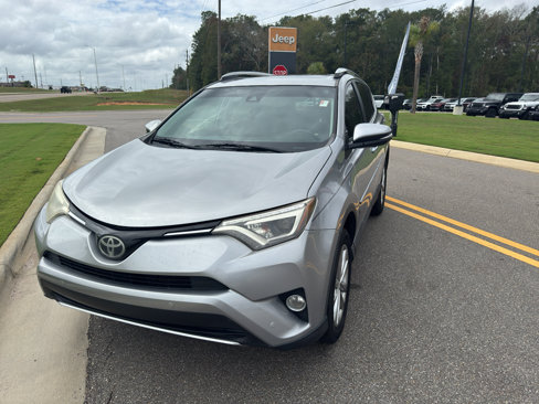 Used 2016 Toyota RAV4 Limited image 23