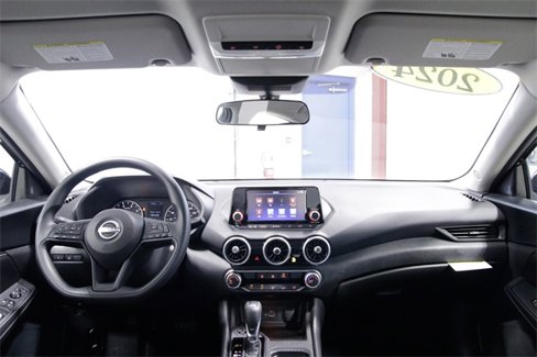 Used 2024 Nissan Sentra S image 16