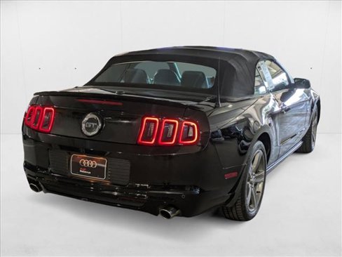Used 2013 Ford Mustang GT Premium image 5