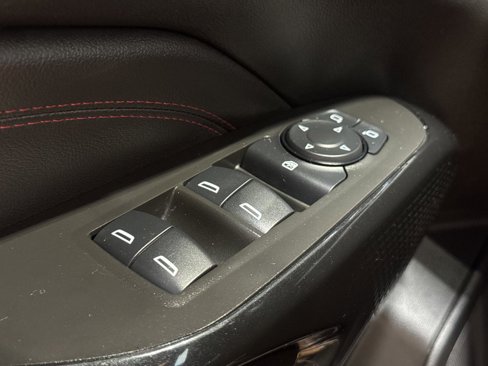Used 2024 Chevrolet Trax RS image 36