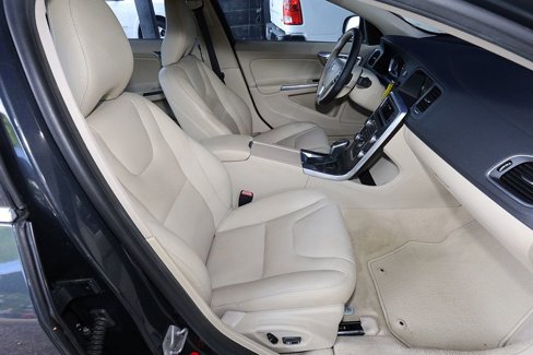 Used 2015 Volvo S60 T5 Premier image 13
