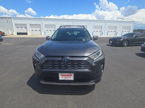 Used 2019 Toyota RAV4 Limited image 8