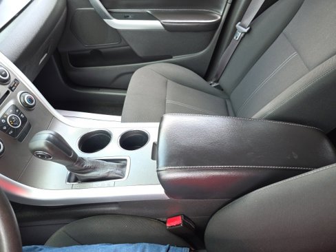 Used 2013 Ford Edge SE image 25