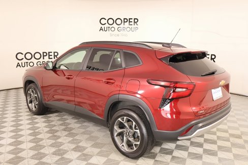 Used 2024 Chevrolet Trax LT w/ Driver Confidence Package image 22