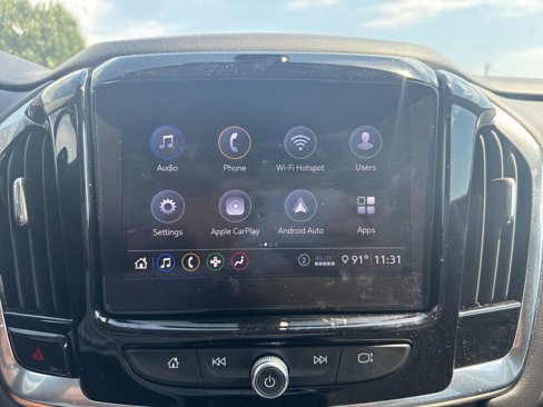 Used 2021 Chevrolet Traverse LT image 13