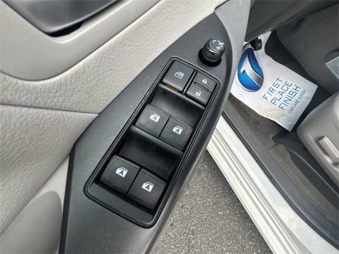 Used 2018 Toyota Sienna LE image 7