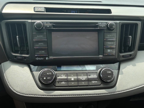 Used 2015 Toyota RAV4 XLE image 19