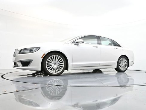 Used 2017 Lincoln MKZ Reserve w/ Climate Package image 38