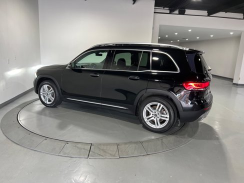 Used 2020 Mercedes-Benz GLB 250 4MATIC image 8