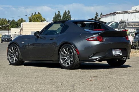 Used 2017 MAZDA MX-5 Miata RF Grand Touring image 9