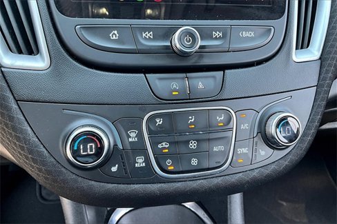 Used 2023 Chevrolet Malibu LT image 15