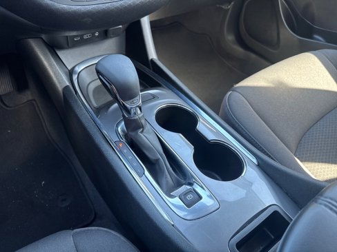 Used 2023 Chevrolet Malibu LT image 9