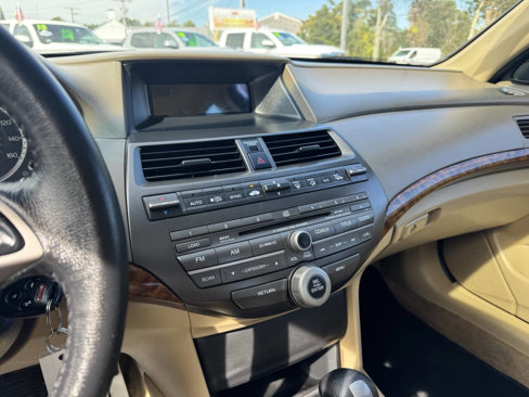 Used 2010 Honda Accord EX-L image 19