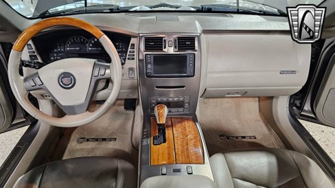Used 2004 Cadillac XLR image 23