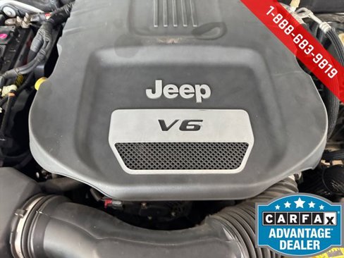 Used 2015 Jeep Wrangler Unlimited Sahara w/ Dual Top Group image 23