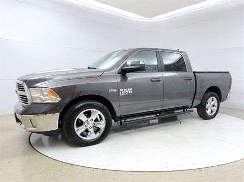 Used 2019 RAM 1500 Big Horn image 3