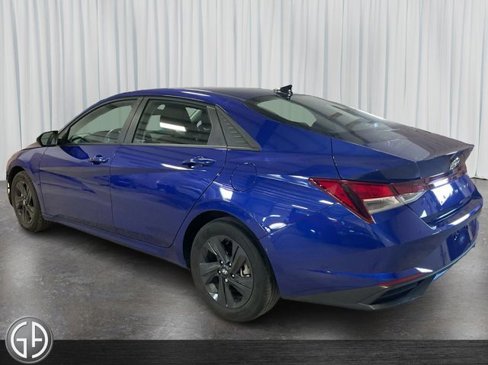 Used 2023 Hyundai Elantra SEL image 7