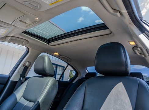 Used 2018 INFINITI Q50 Luxe w/ Essential Package (3.0T Luxe) image 28