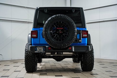 Used 2024 Jeep Wrangler Willys image 7