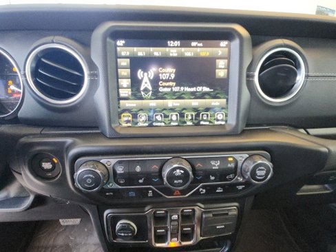 Certified 2021 Jeep Wrangler Unlimited Sahara w/ Cold Weather Group image 49