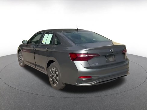 Used 2024 Volkswagen Jetta S image 11