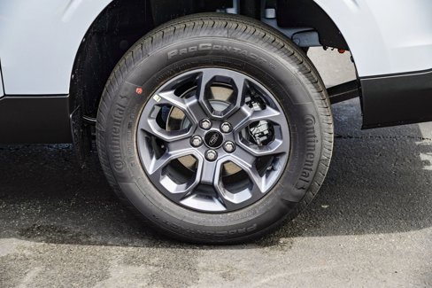 New 2025 Ford Maverick XLT image 8