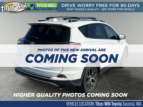 Used 2017 Toyota RAV4 SE image 4