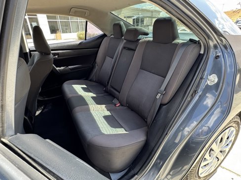 Used 2019 Toyota Corolla LE image 29
