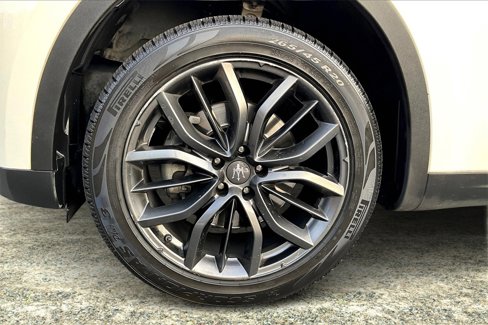 Used 2018 Maserati Levante image 32