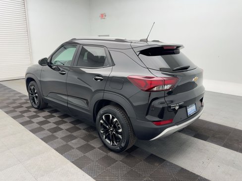 Certified 2022 Chevrolet TrailBlazer LT w/ Convenience Package image 3