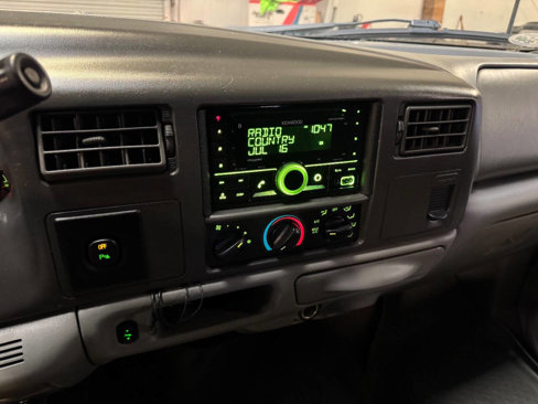 Used 2002 Ford F350 XLT image 9