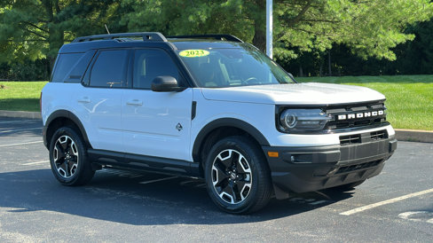 Used 2023 Ford Bronco Sport Outer Banks w/ Tech Package image 2