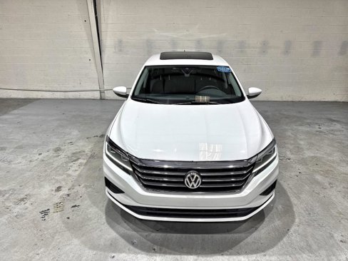 Used 2020 Volkswagen Passat 2.0T SEL image 10