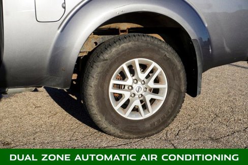 Used 2017 Nissan Frontier SV image 6