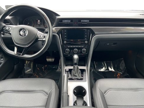 Used 2021 Volkswagen Passat 2.0T R-Line image 12
