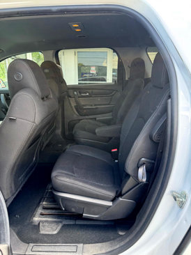 Used 2016 GMC Acadia SLE image 11