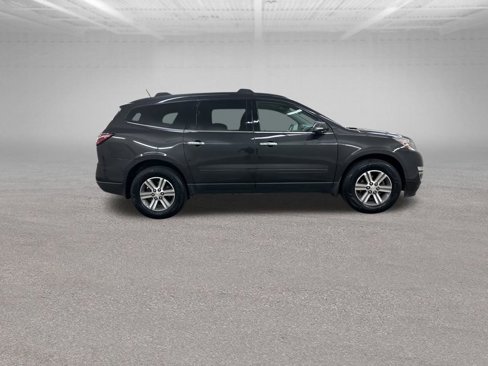 Used 2017 Chevrolet Traverse LT image 14