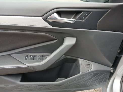 New 2025 Volkswagen Jetta S image 11