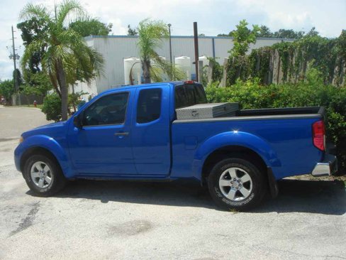 Used 2013 Nissan Frontier SV image 6