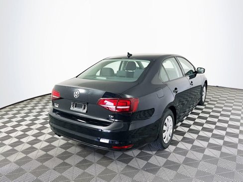 Used 2016 Volkswagen Jetta S image 10
