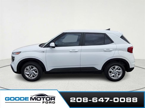 Used 2022 Hyundai Venue SE image 7