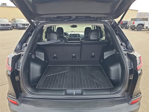 Used 2022 Jeep Cherokee Latitude Lux w/ Mopar Interior Package image 15
