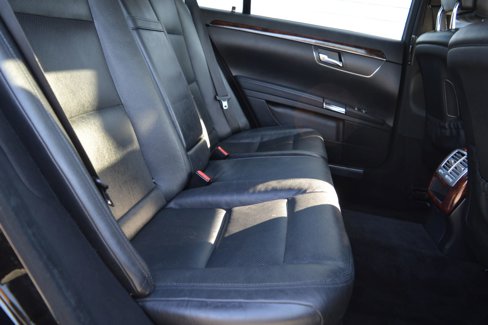 Used 2010 Mercedes-Benz S 550 4MATIC image 24