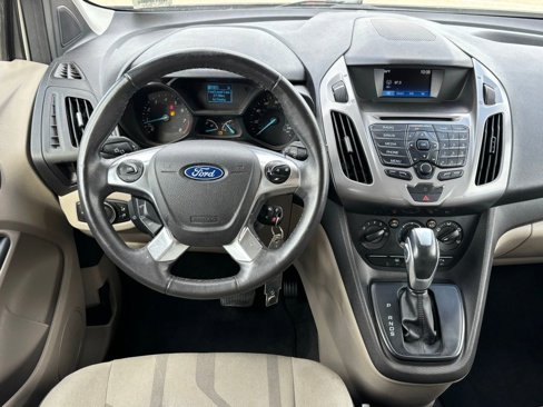 Used 2016 Ford Transit Connect XLT image 10