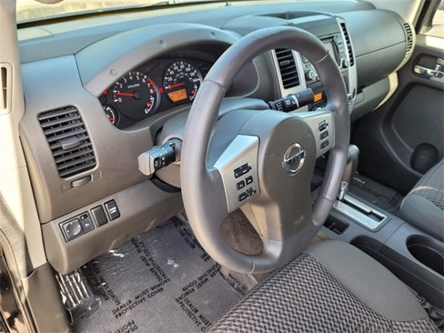 Used 2015 Nissan Frontier SV w/ SV Value Truck Package image 22
