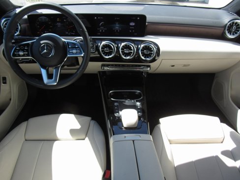 Certified 2023 Mercedes-Benz CLA 250 4MATIC image 34