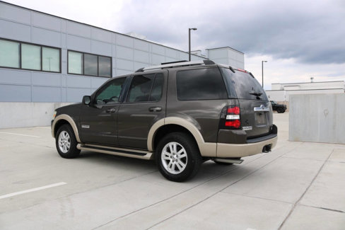 Used 2006 Ford Explorer Eddie Bauer image 5