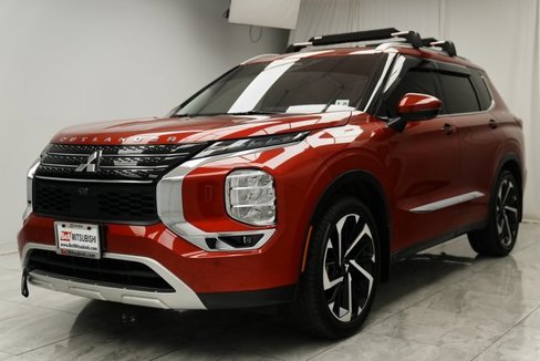 Used 2022 Mitsubishi Outlander SE image 4
